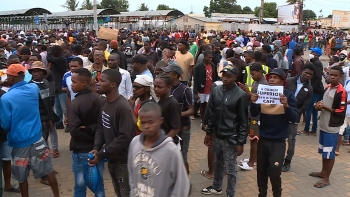 Imagem de Moçambique – Operação de segurança impede milhares de manifestantes de entrarem em Maputo