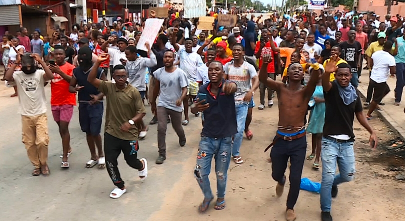 Moçambique/Eleições – Manifestantes bloqueiam avenidas no centro de Maputo