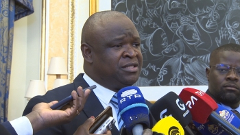 Angola – PR pede determinação “sem medo da farda” ao novo Ministro do Interior