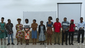 Imagem de Estudantes da Universidade de São Tomé e Príncipe enaltecem poetas que lutam pelo povo negro