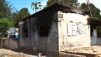 Moçambique – Pelo menos quatro postos da polícia incendiados nas cidades de Maputo, Matola e Boane