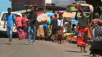 Imagem de Moçambique – Cidadãos apoiam o adiamento da fase “ponta de lança” das manifestações pós-eleitorais