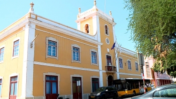 Imagem de Cabo Verde – Francisco Carvalho, do PAICV, venceu a Câmara Municipal da Praia 