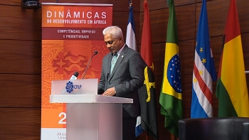 Membros da OCDE apresentam relatório de desenvolvimento em África na sede da CPLP