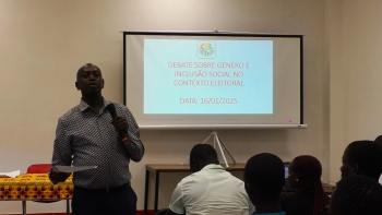 Guiné-Bissau – CNE promove debate com jovens universitários sobre género e inclusão no processo eleitoral