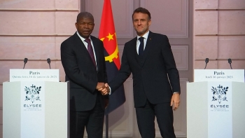 Angola – PR encontra-se em visita de Estado de dois dias a França