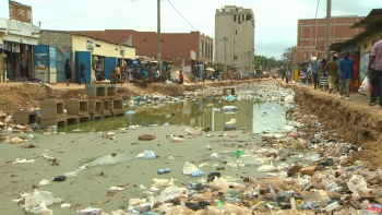 Angola – Moradores de Luanda queixam-se da morosidade das obras de reabilitação de estradas