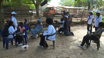 Imagem de Guiné-Bissau – Concluída na cidade de Cacheu a rodagem do filme ” Menina de Bandeja”