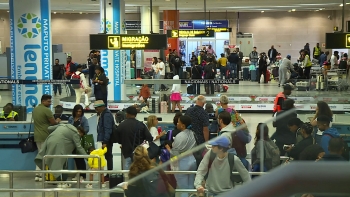 Imagem de Moçambique – Suspeito de tráfico de pessoas detido no Aeroporto de Maputo