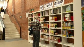 Imagem de Cabo Verde compromete-se a doar livros para a Biblioteca Municipal José Saramago, em Madrid