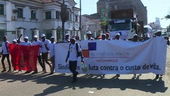 Imagem de Moçambique – Sindicatos criticam atraso do Governo no aumento do salário mínimo nacional