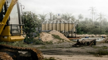 Imagem de Guiné-Bissau – Empresa de exploração de areias pesadas manifesta preocupação com incêndio de há um mês