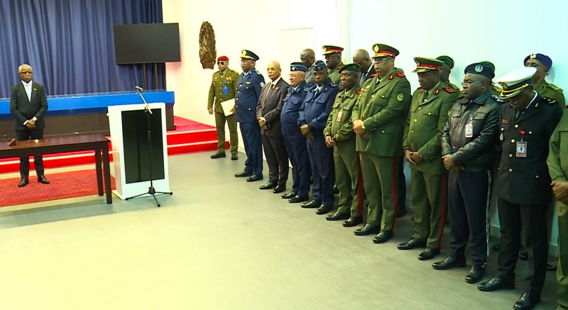 Imagem de Angola - Ministro de Estado e Chefe da Casa Militar apela à vigilância tecnológica nas Forças Armadas