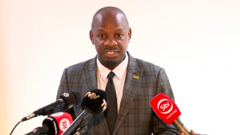 Imagem de Moçambique – Governo pretende nivelar salários de carreiras da administração pública