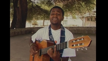 Imagem de Documentário sobre a vida do músico cabo-verdiano Orlando Pantera exibido no IndieLisboa