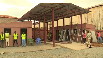 Imagem de Guiné-Bissau – Obras do primeiro centro de pesagem de camiões quase concluídas
