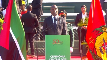 Imagem de Moçambique – Daniel Chapo fez uma saudação especial ao Presidente português nas cerimónias da independência