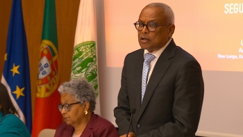 Imagem de PR de Cabo Verde encontrou-se com estudantes universitários cabo-verdianos em Coimbra, Portugal