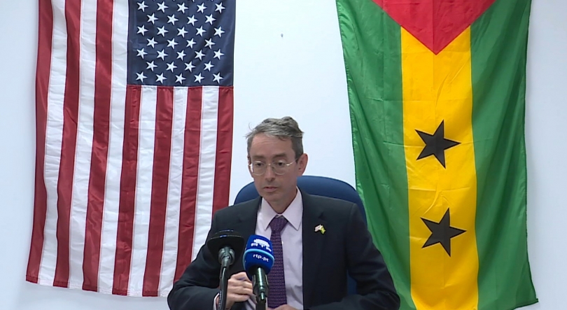 Imagem de Diplomata norte-americano garante que São Tomé e Príncipe não está na lista das restrições dos EUA