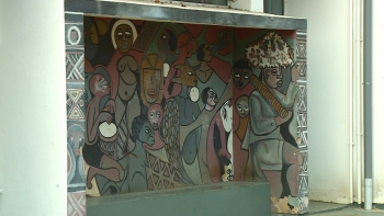 Imagem de São Tomé e Príncipe – Pinturas apagadas na Praça da Independência geram polémica