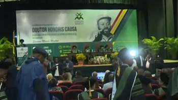 Imagem de Moçambique – Samora Machel agraciado com grau de doutor “honoris causa” a título póstumo