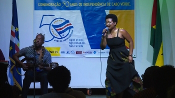 Imagem de Artistas cabo-verdianos em concerto de união entre Cabo Verde e São Tomé e Príncipe