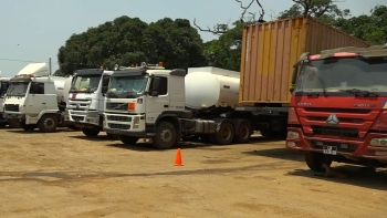 Imagem de Angola – Associação dos Camionistas considera precipitado aumento do preço do gasóleo