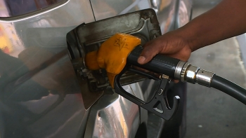 Imagem de Angola – Ministro diz que peso dos combustíveis nos transportes justificam aumento da tarifa de táxi