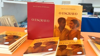 Imagem de Cabo Verde – Lançada nova edição do romance “O Escravo”, de José Evaristo D’Almeida