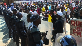 Imagem de Angola – Polícia trava manifestação contra o aumento dos combustíveis