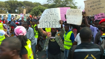 Imagem de Angola – Luanda voltaram a receber manifestações contra a subida do combustível e dos transportes