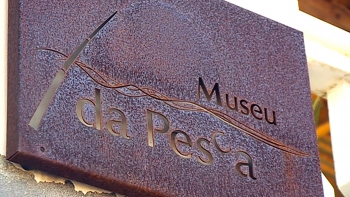 Imagem de Cabo Verde – Edifício histórico preserva memória da pesca da baleia e da indústria conserveira