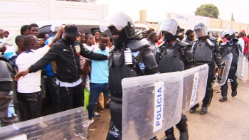 Imagem de Angola – Quatro mortos e mais de 500 detenções em Luanda