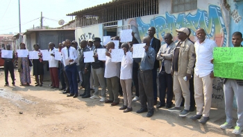 Imagem de Angola – Ex-trabalhadores da extinta RDA desafiam Governo a provar pagamento da dívida