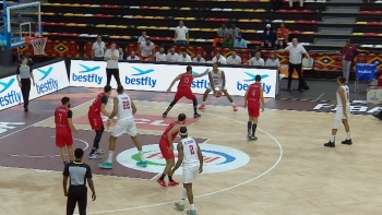 Imagem de Afrobasket 2025: Cabo Verde elimina Tunísia e confirma duelo com Angola nos quartos de final
