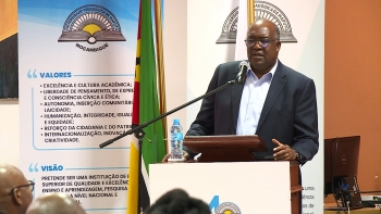 Imagem de Moçambique – Reitor da UPM alerta para a “estratégia da mentira como forma de sobrevivência”