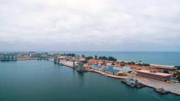 Imagem de Angola – PR anuncia regresso dos trabalhos de construção da Refinaria do Lobito