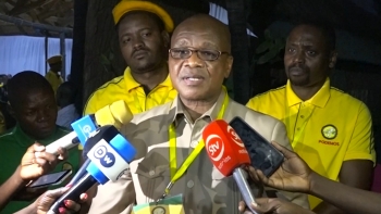 Imagem de Moçambique – Líder do PODEMOS diz que ainda não recebe regalias legais de líder da oposição