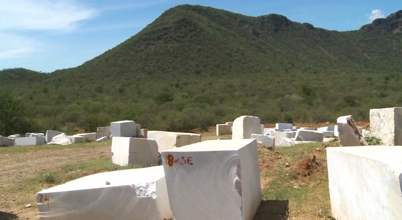 Imagem de Angola - Potencial mineralógico do Namibe destacada em visita ministerial