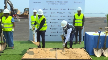 Imagem de Angola – Obras no Porto de Luanda custam mais de 300 milhões de dólares