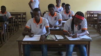 Imagem de Guiné-Bissau – Suspensa a greve nos setores da educação e saúde
