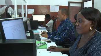 Imagem de São Tomé e Príncipe – Processo de reajuste salarial na função pública vai arrancar este mês